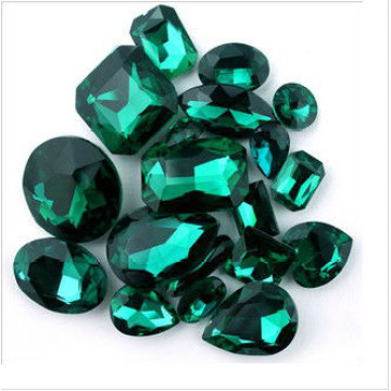Perles en émeraude fantaisie cristal pierres